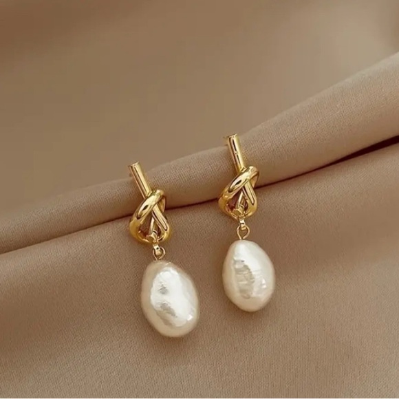 Gold Tone and White Musical Note Pearl Earrings - Picture 2 of 5